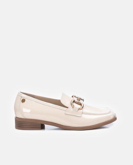 Mocasines de mujer de piel color beige