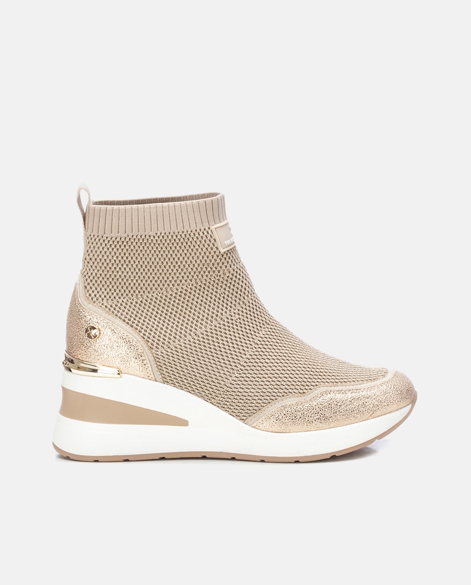 Xti - Botines de mujer con cuña y elásticos.