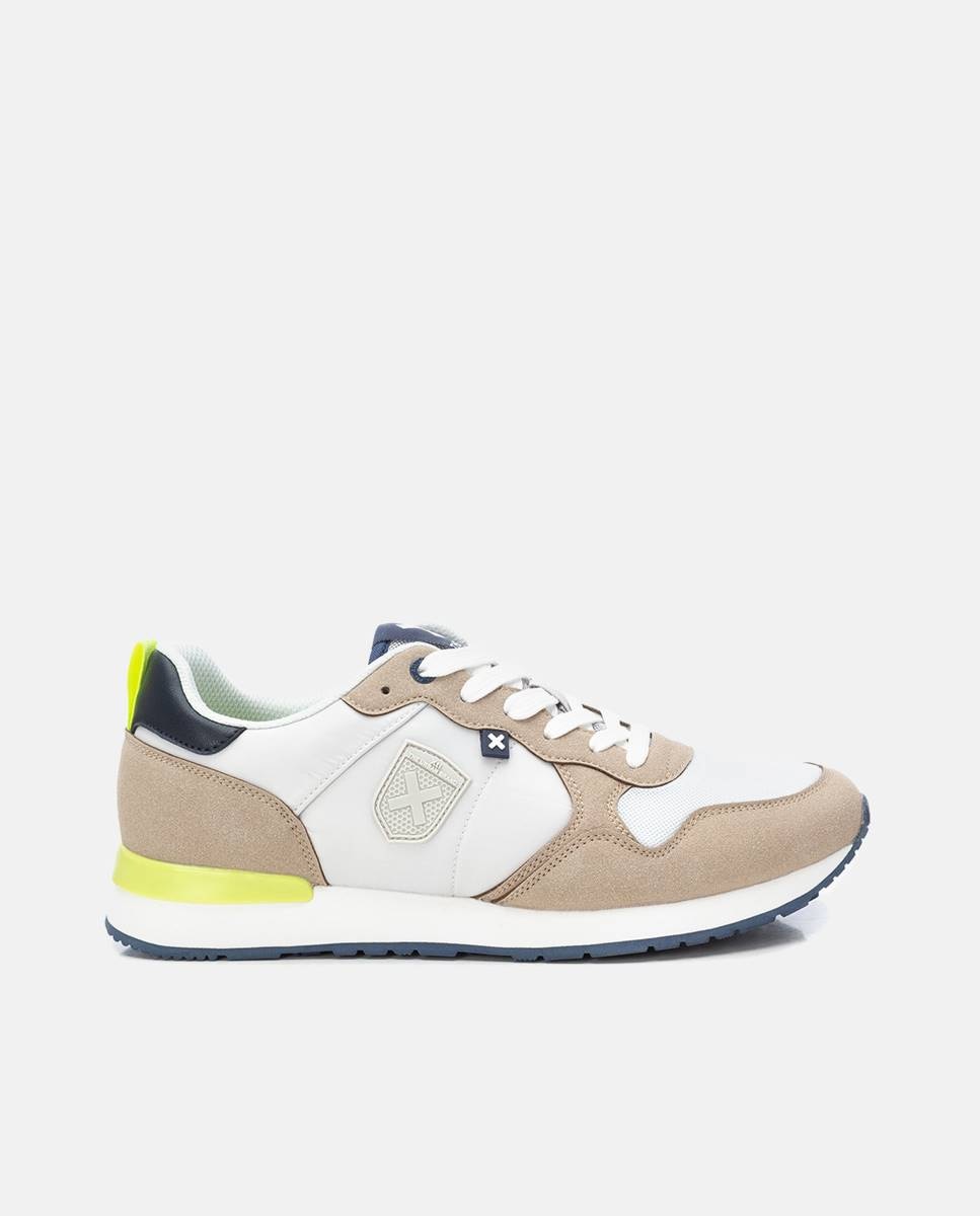 Imagen 0 de Zapatilla de hombre con cordones Beige