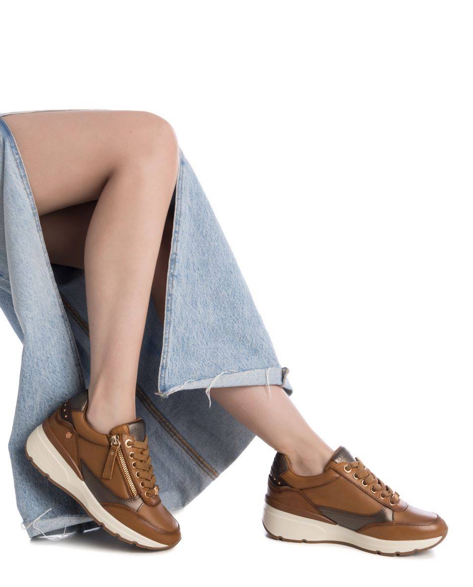 Zapatilla de mujer de piel con cordones - Carmela - Camel Camel-2