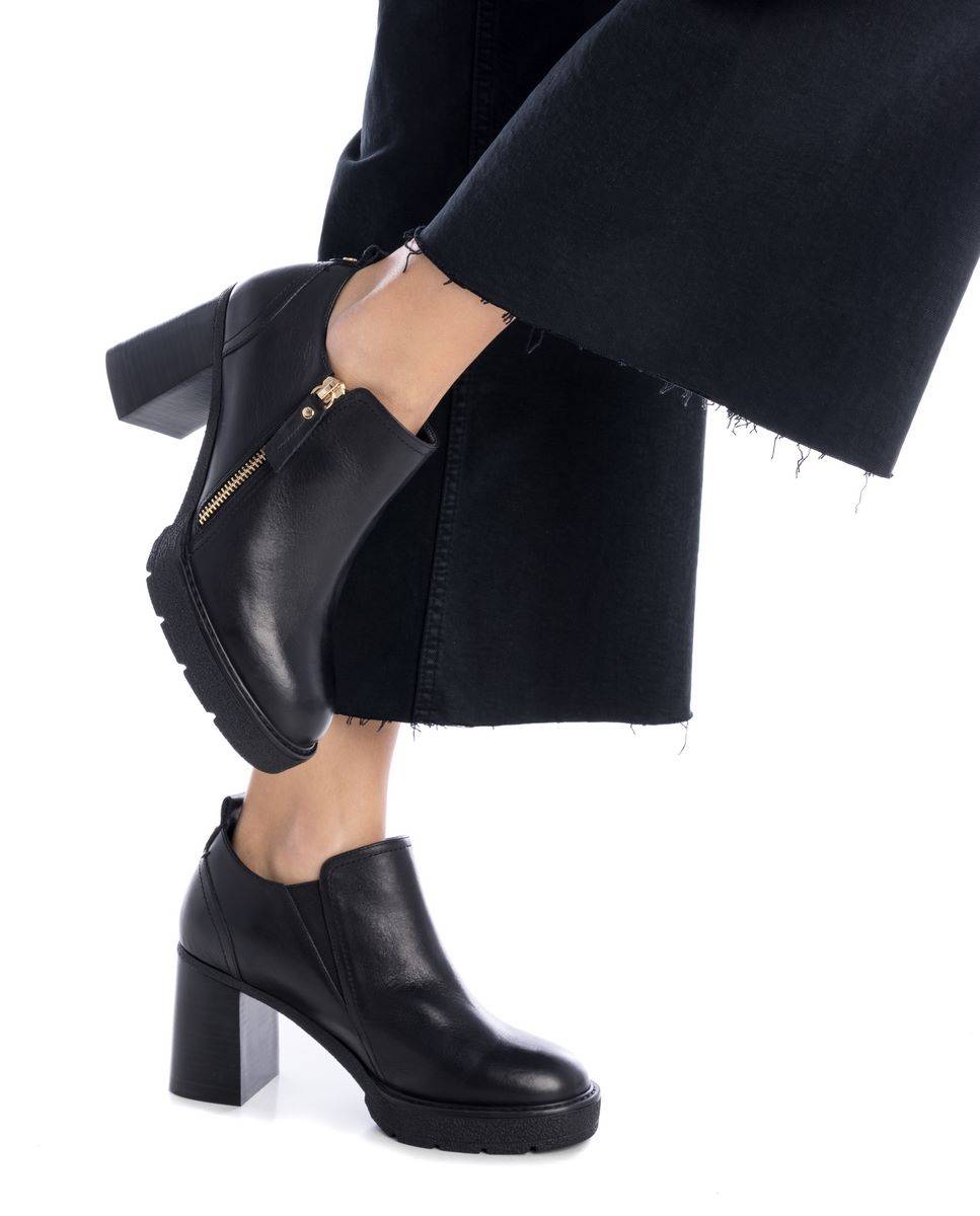 Botines de mujer de piel con tacón alto y cremallera - Carmela - Negro Negro-2