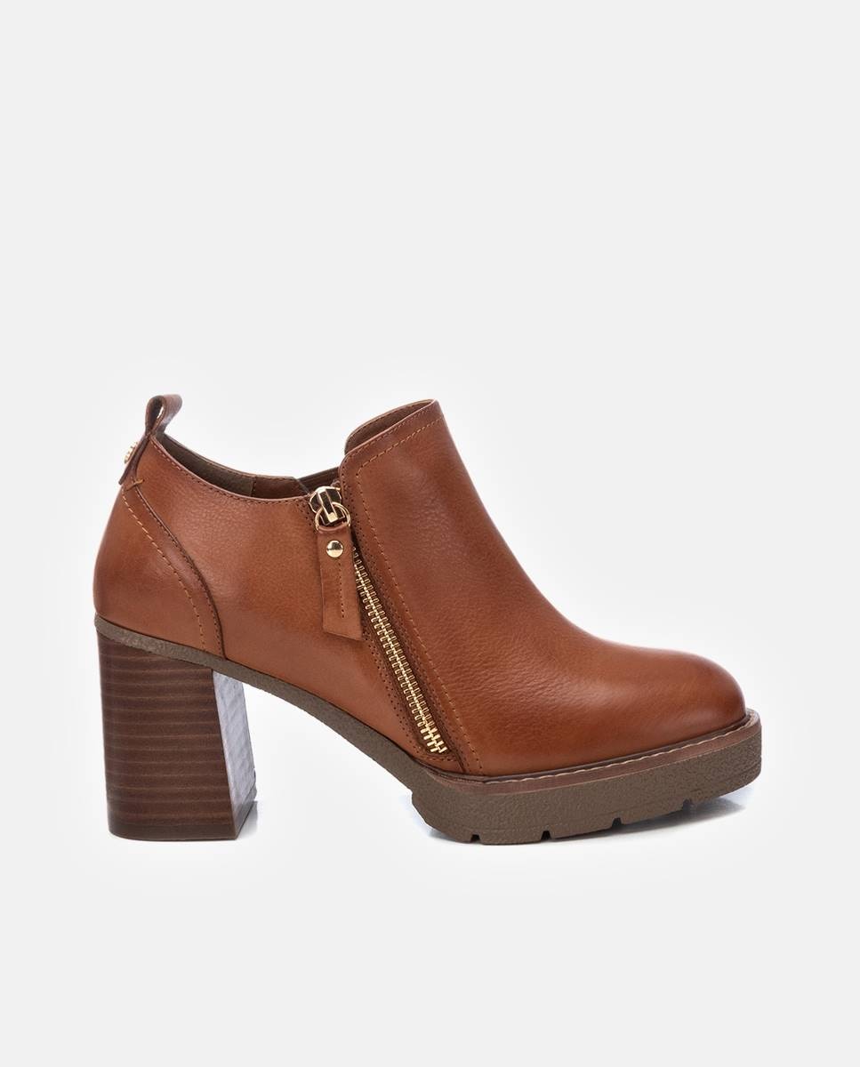Botines de mujer de piel con tacón alto y cremallera - Carmela - Camel Camel-1
