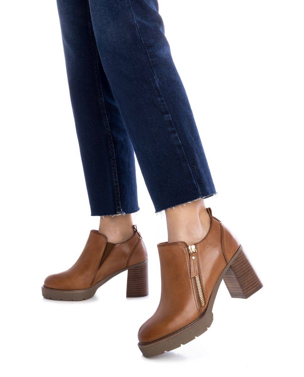 Botines de mujer de piel con tacón alto y cremallera - Carmela - Camel Camel-2