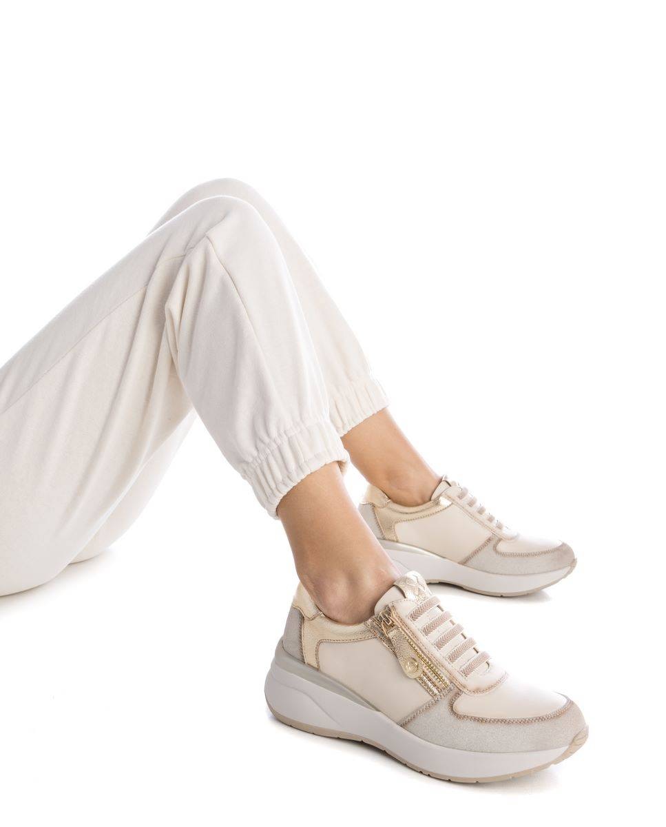 Zapatilla de mujer con cordones metalizada - Xti - Beige Beige-2