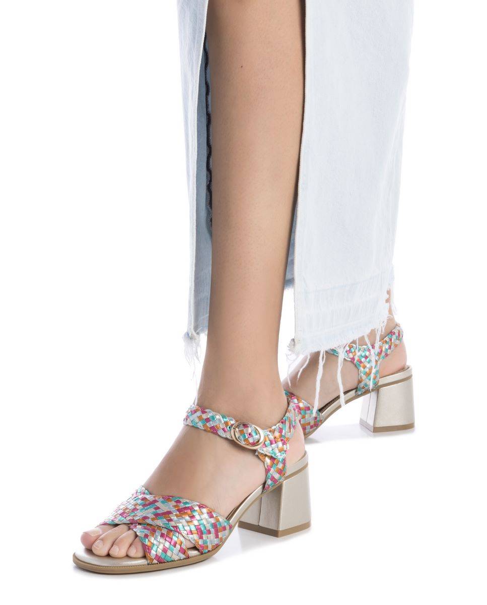 Sandalias de tacón de mujer de piel con cierre de hebilla - Carmela - Beige / Blanco Dorado-2