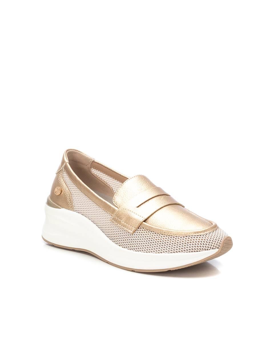 Mocasines de mujer con cuña y troquelados - Oro Oro-4