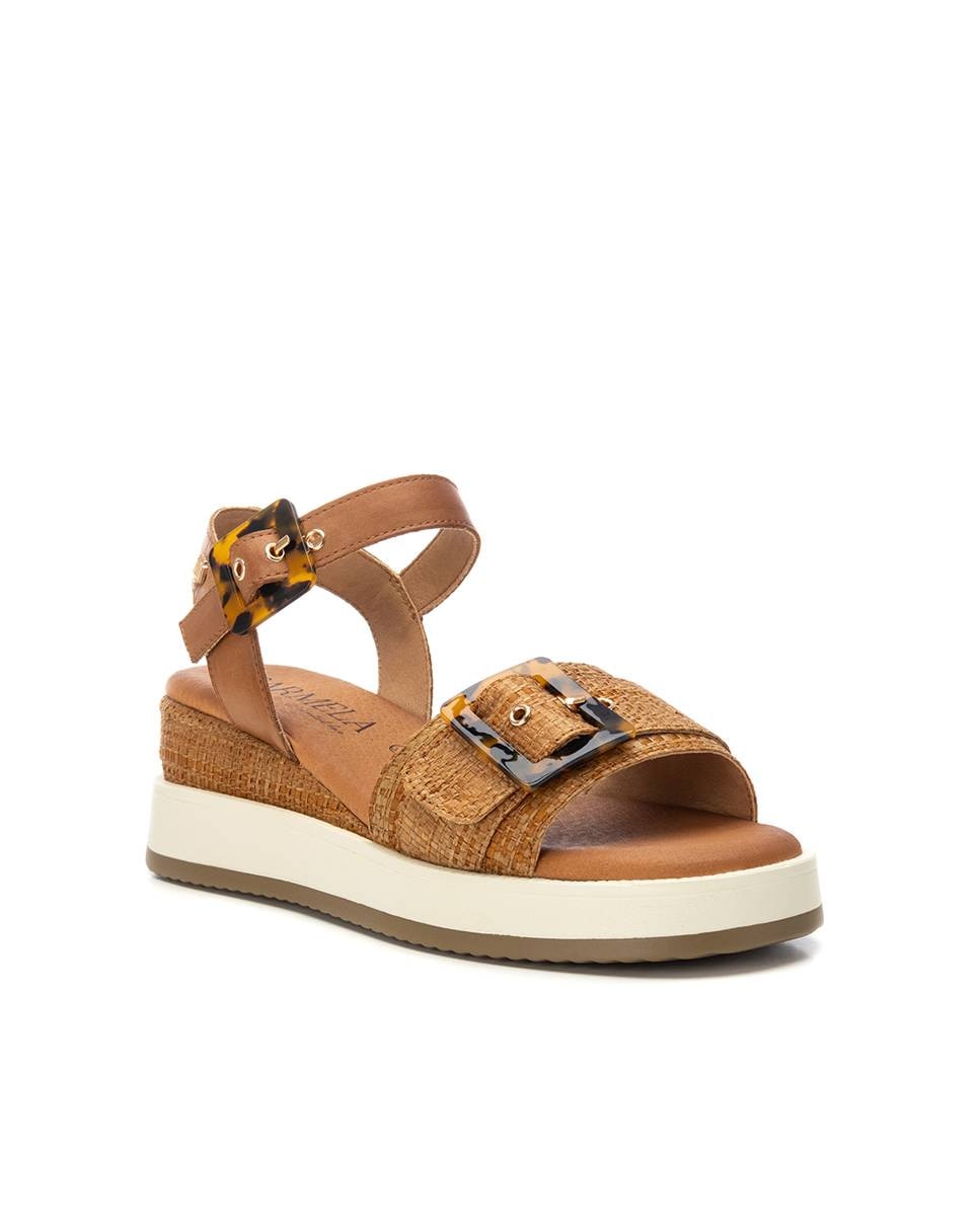 Sandalias con cuña de mujer de piel con cierre de hebilla - Carmela - Camel Camel-3