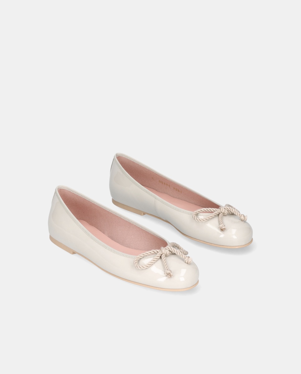 Imagen 2 de Bailarinas Rosario de mujer en charol - Pretty Ballerinas - Crema Crema