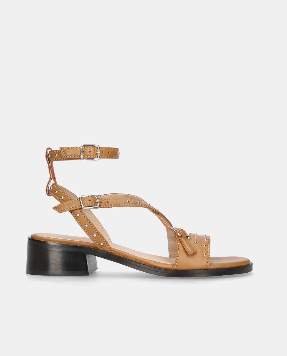 Imagen 0 de Sandalias lulu de mujer en piel con tachuelas Marrón