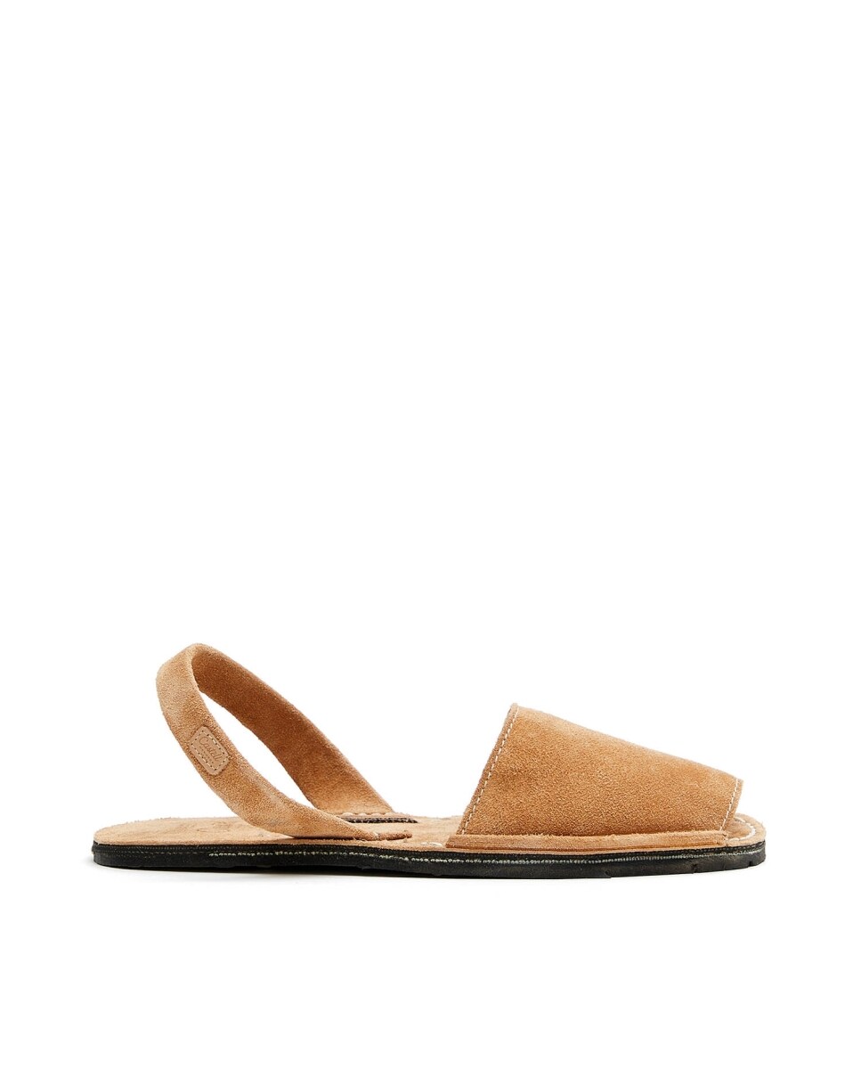 Menorquinas de hombre en piel y suela reciclada · CASTELL MENORCA