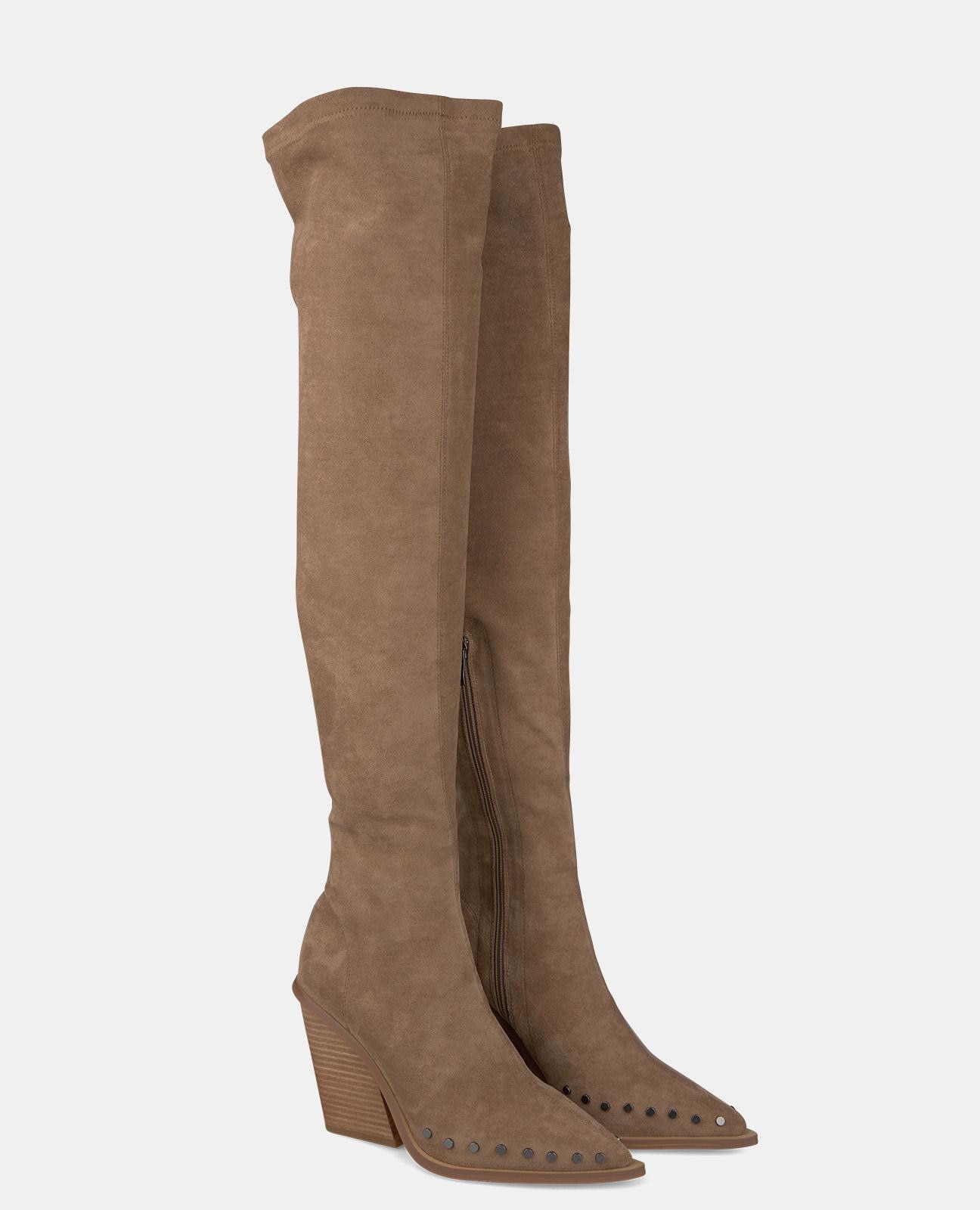 Botas de mujer mosqueteras con puntera afilada Alma en Pena El