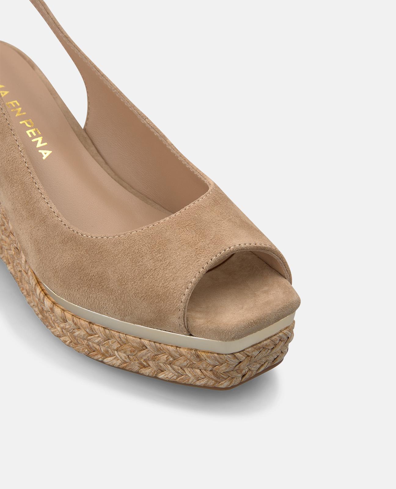 Sandalias de cuña de mujer de esparto con tira trasera con hebilla metalica ajustable - Arena Arena-5