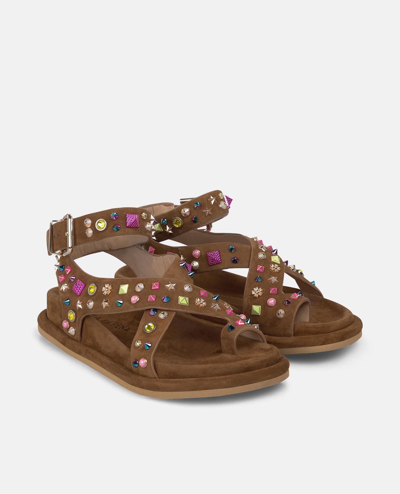 Sandalias de dedo de mujer con tiras anchas con detalle de tachuelas - Alma en Pena - Caramelo Caramelo-4