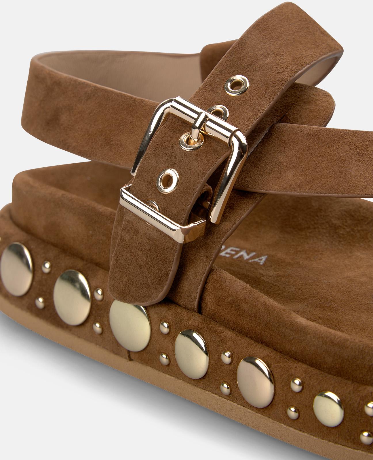 Sandalias planas de mujer en piel con tiras anchas con hebilla metálica en la parte delantera - Caramelo Caramelo-5