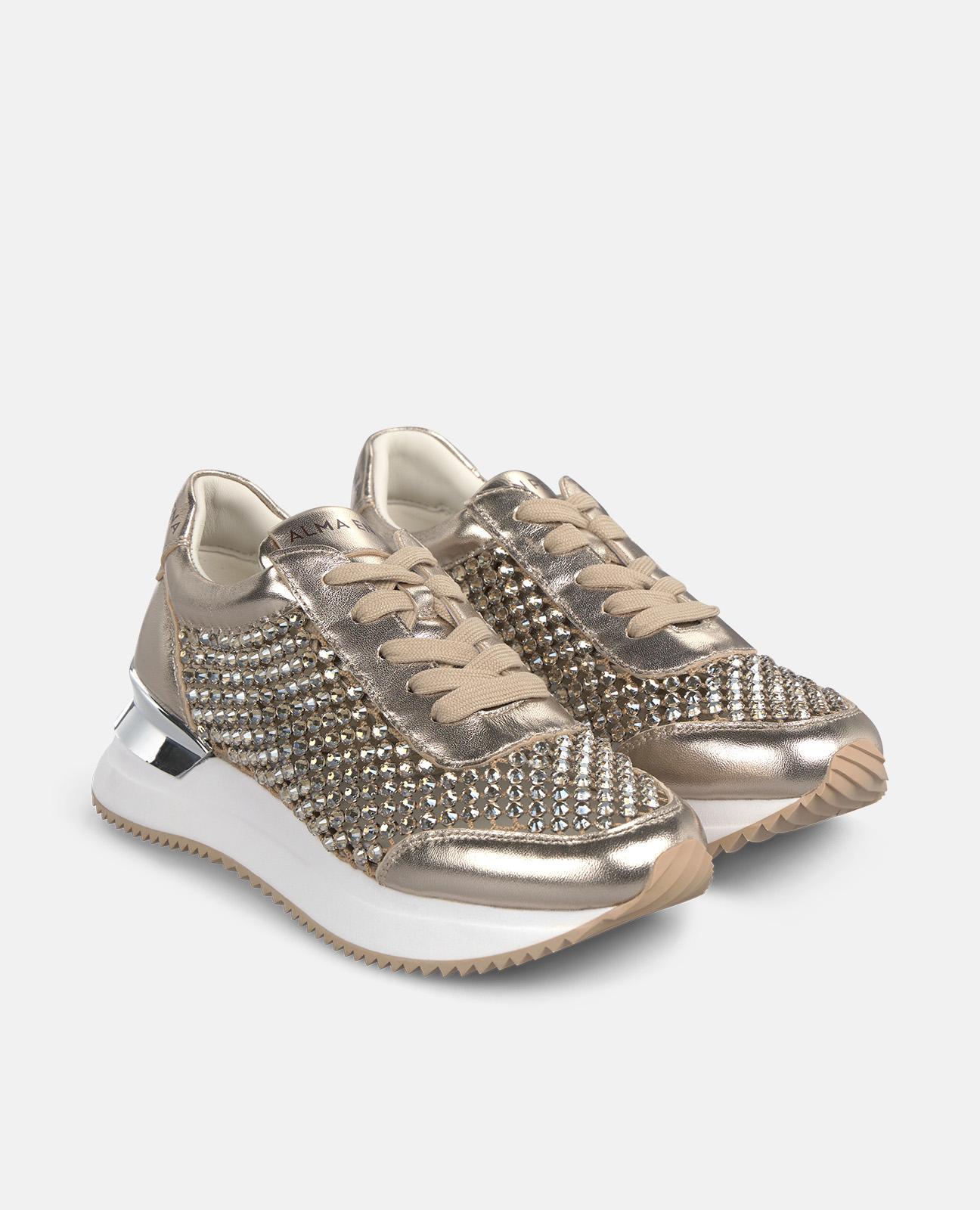 Zapatillas deportivas de mujer de piel efecto metalizado y rejilla con tachas de pedrería - Alma en Pena - Oro Oro-4