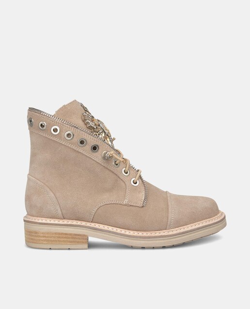 Imagen 0 de Botines de mujer de piel con cordones