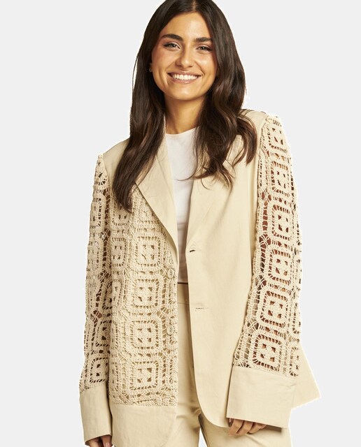 Imagen 0 de Blazer de mujer de algodón con calados