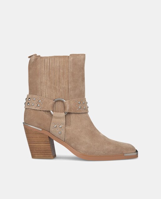 Imagen 0 de Botines de mujer de piel con tachuelas