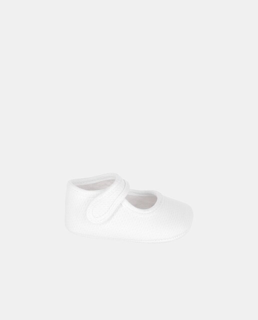 Imagen 0 de Merceditas de bebé niña altas de piqué en blanco