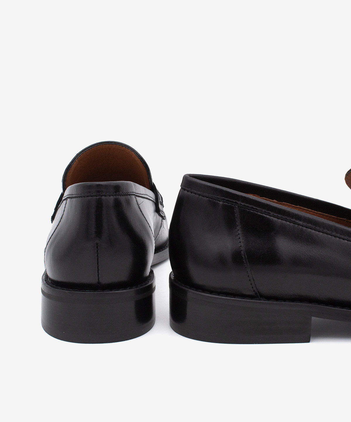 Mocasines de mujer de piel con antifaz - Ángel Alarcón - Negro Negro-5