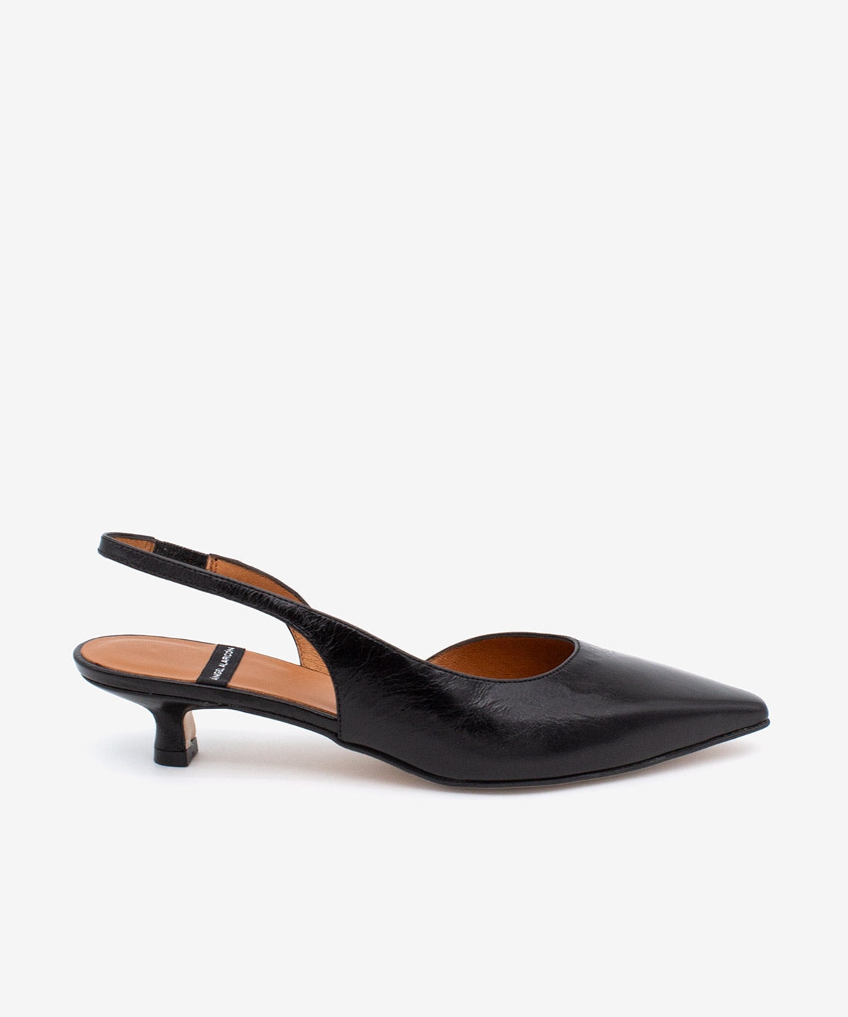 Ángel Alarcón - Zapato de salón destalonado con punta fina y tacón bajo de piel texturizada, FABIANA.