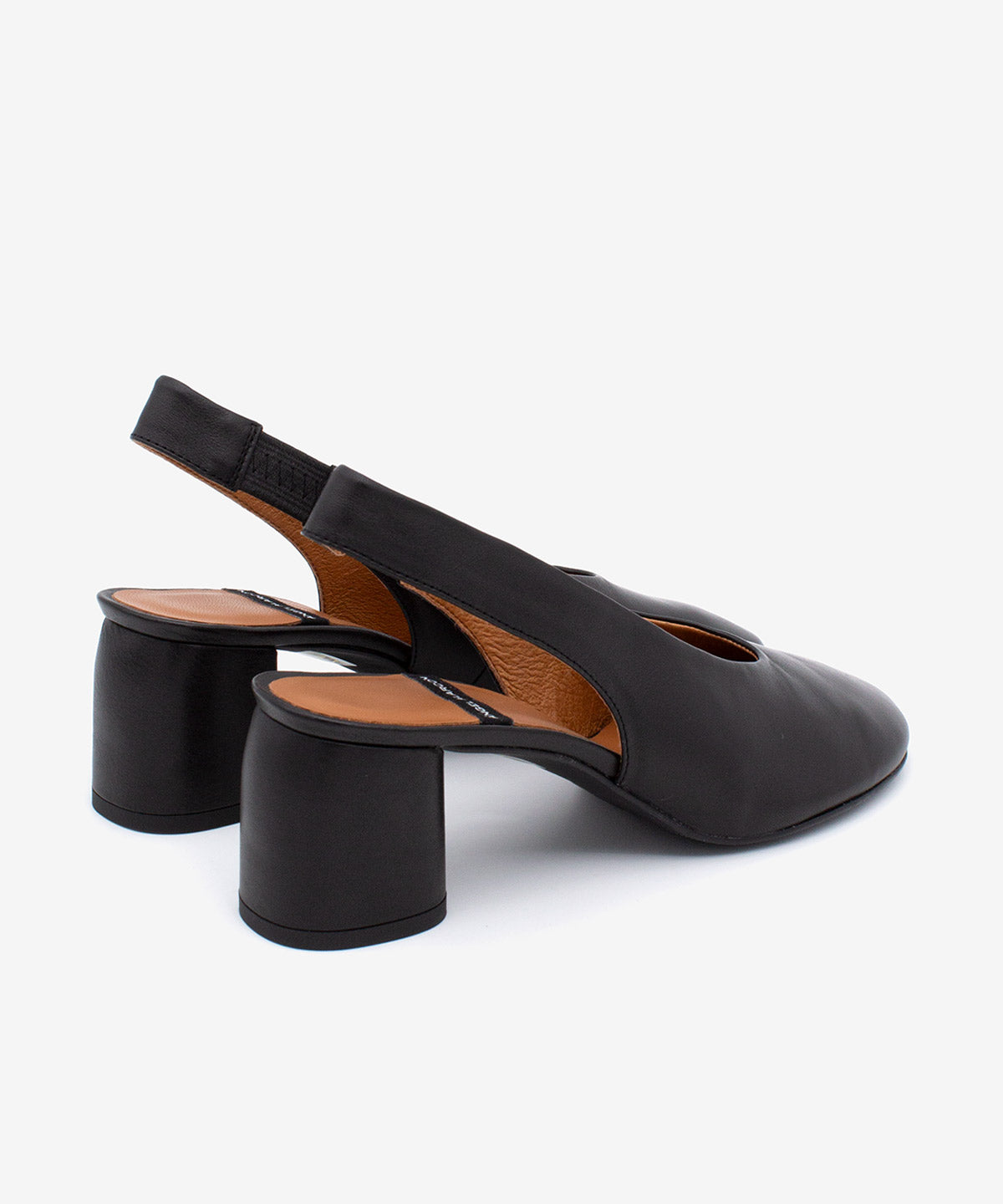 Zapato de salón de mujer con puntera redonda y talón descubierto de Piel grano suave, BEIRA - Ángel Alarcón - Negro Negro-4