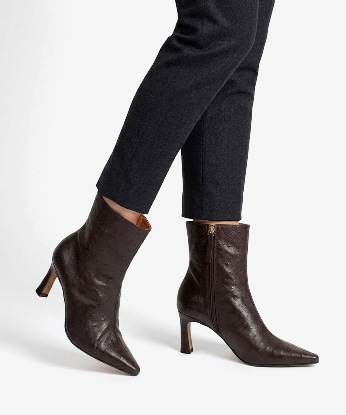 Botines básicos de mujer de tacón fino elegante de piel print avestruz, aviana - Ángel Alarcón - Marrón oscuro Marrón oscuro-2