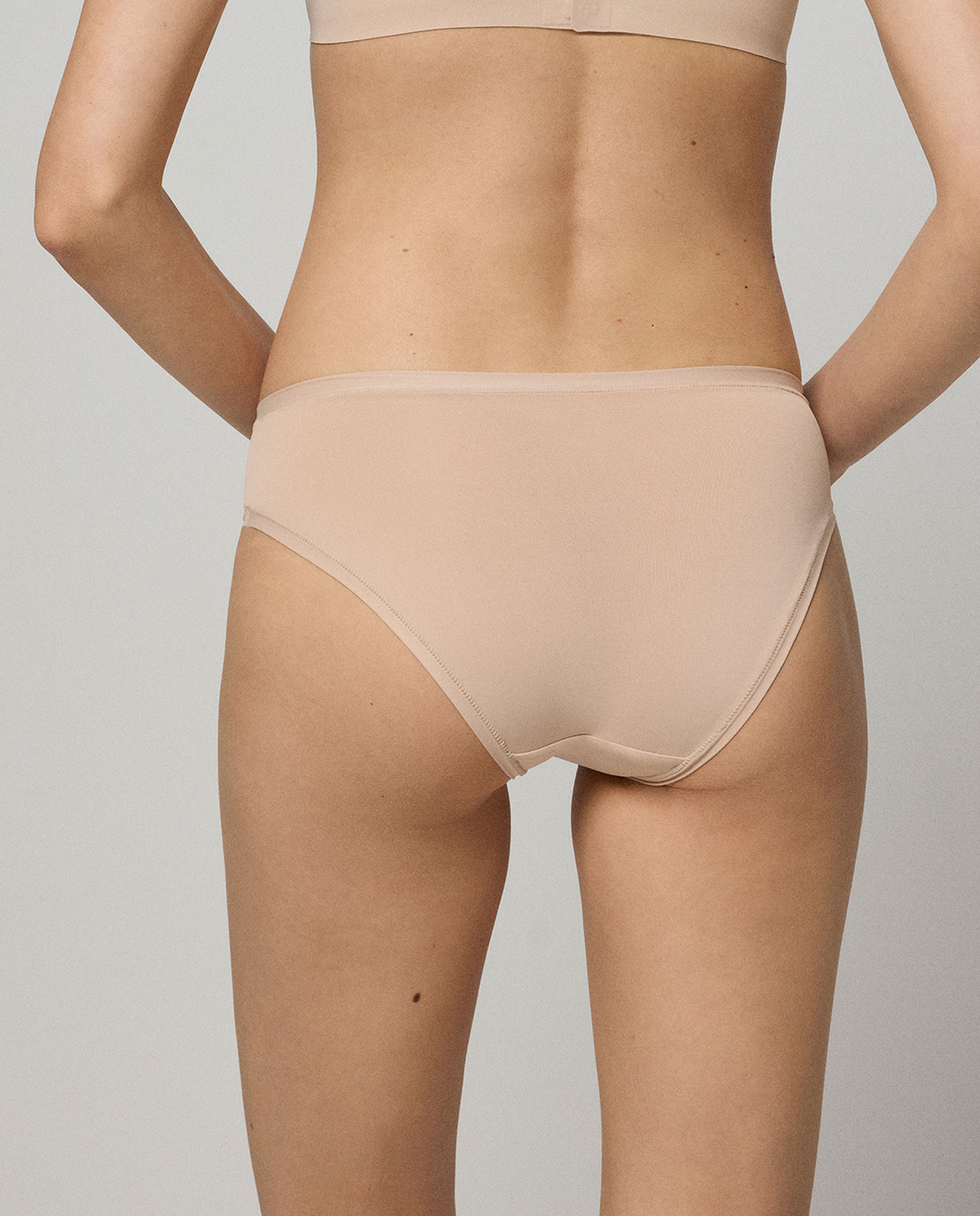 Imagen 2 de Pack 2 bragas midi básicas - Ysabel Mora - Nude Nude