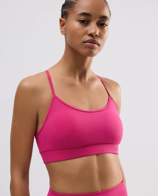 Imagen 0 de Top deportivo con detalle espalda