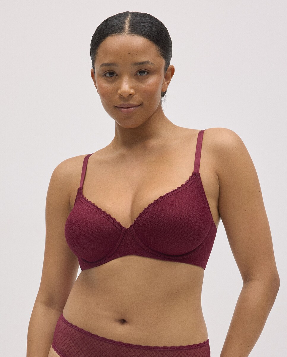 Conjunto sujetador con aro con relleno copa c y braga midi