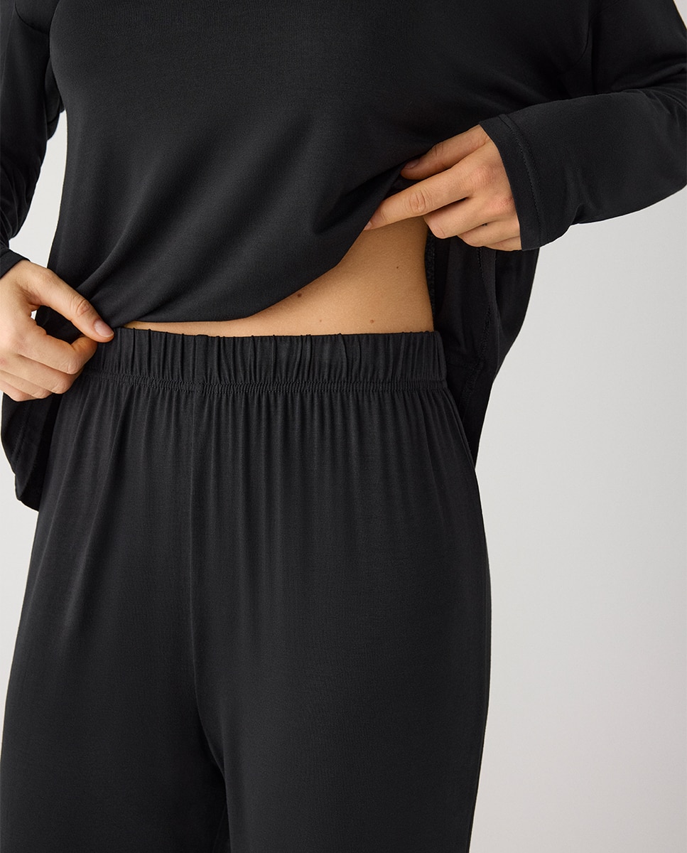 Imagen 4 de Pijama largo de mujer ligero y suave con pantalón ancho - Ysabel Mora - Negro Negro
