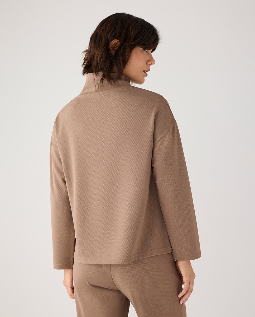 Sudadera textura piqué cuello alto - Ysabel Mora - Kaki Kaki-3