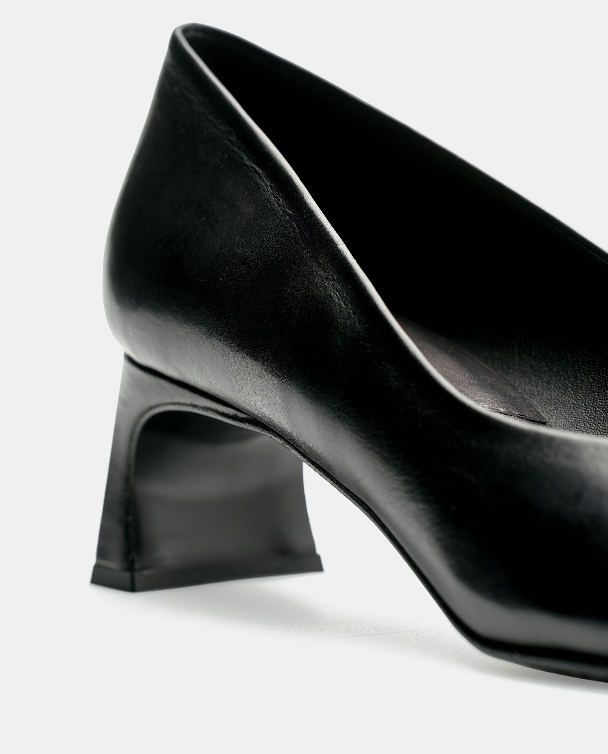 Imagen 4 de Zapatos de salón cort de mujer de piel - Lottusse - Negro Negro