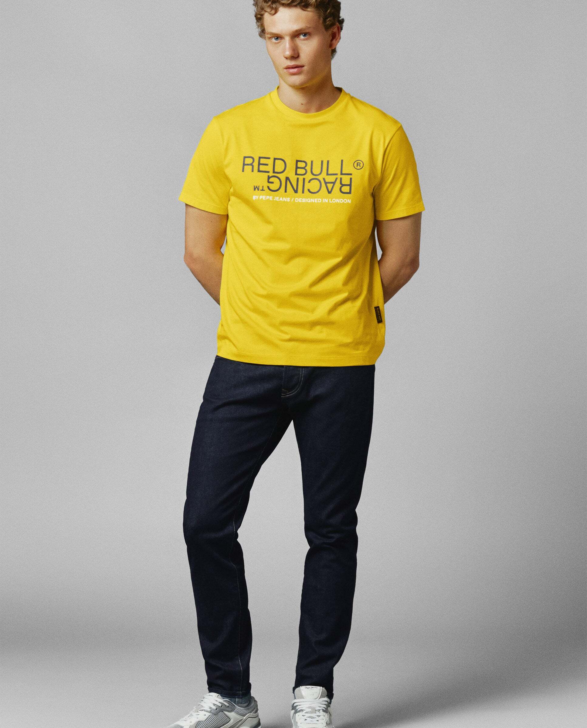 Pepe Jeans - Camiseta unisex manga corta con logo estampado.