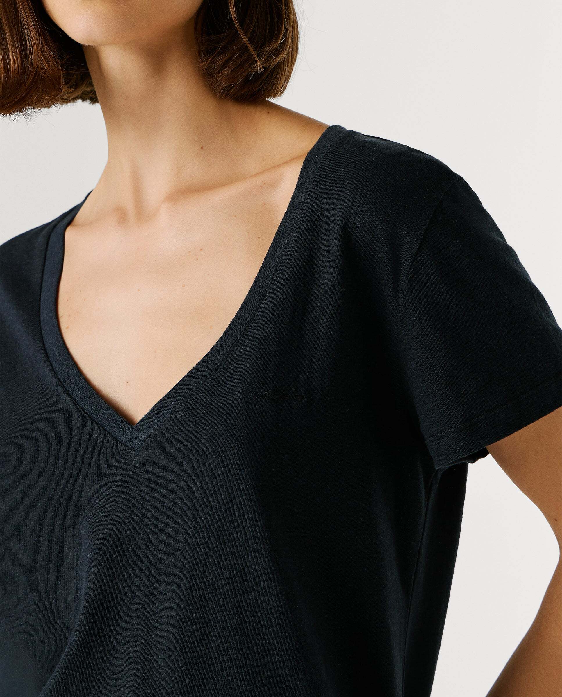 Camiseta de lino cuello pico - Pepe Jeans - Negro Negro-4