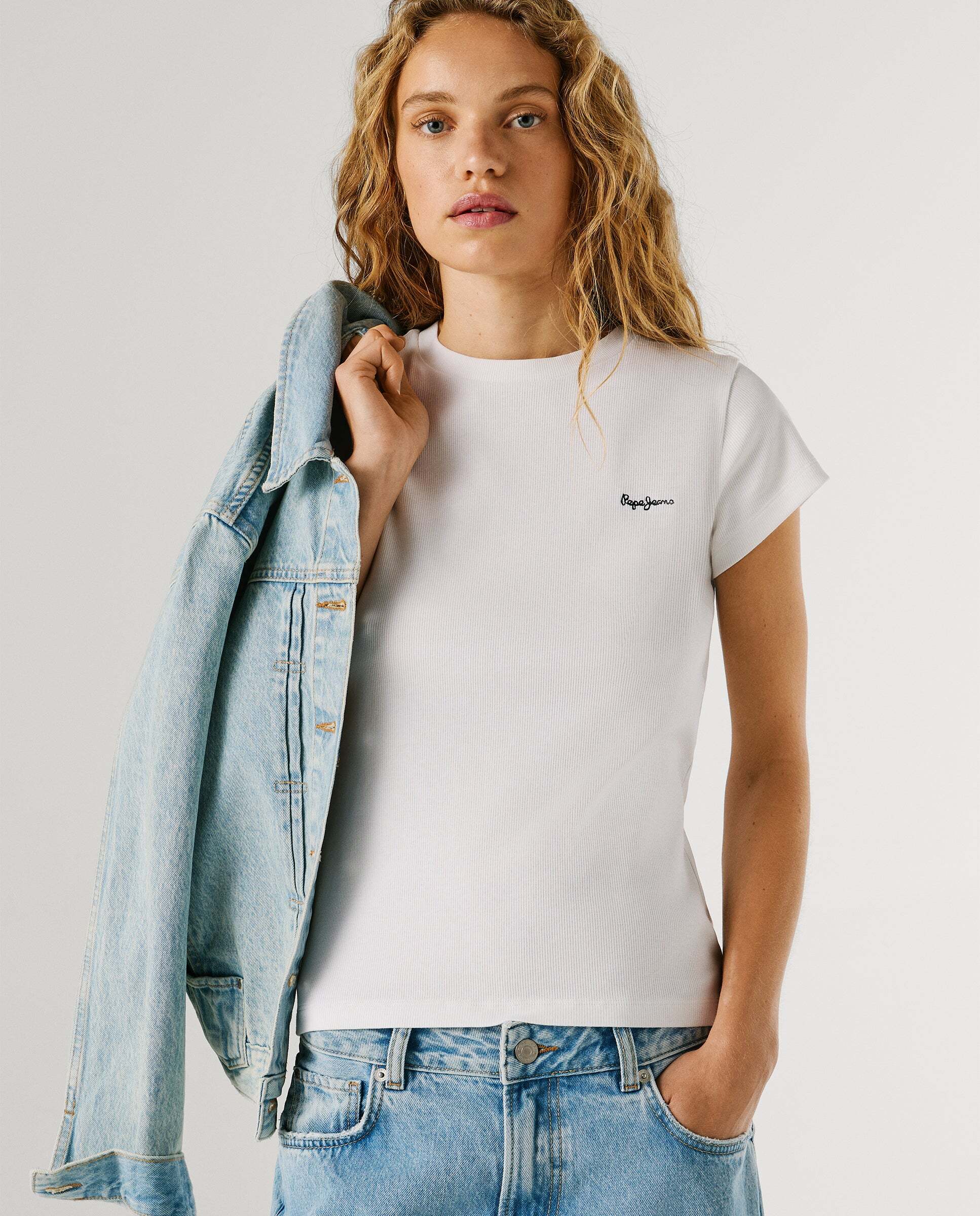 Camiseta de mujer canalé logo bordado - Pepe Jeans - Blanco Blanco-7