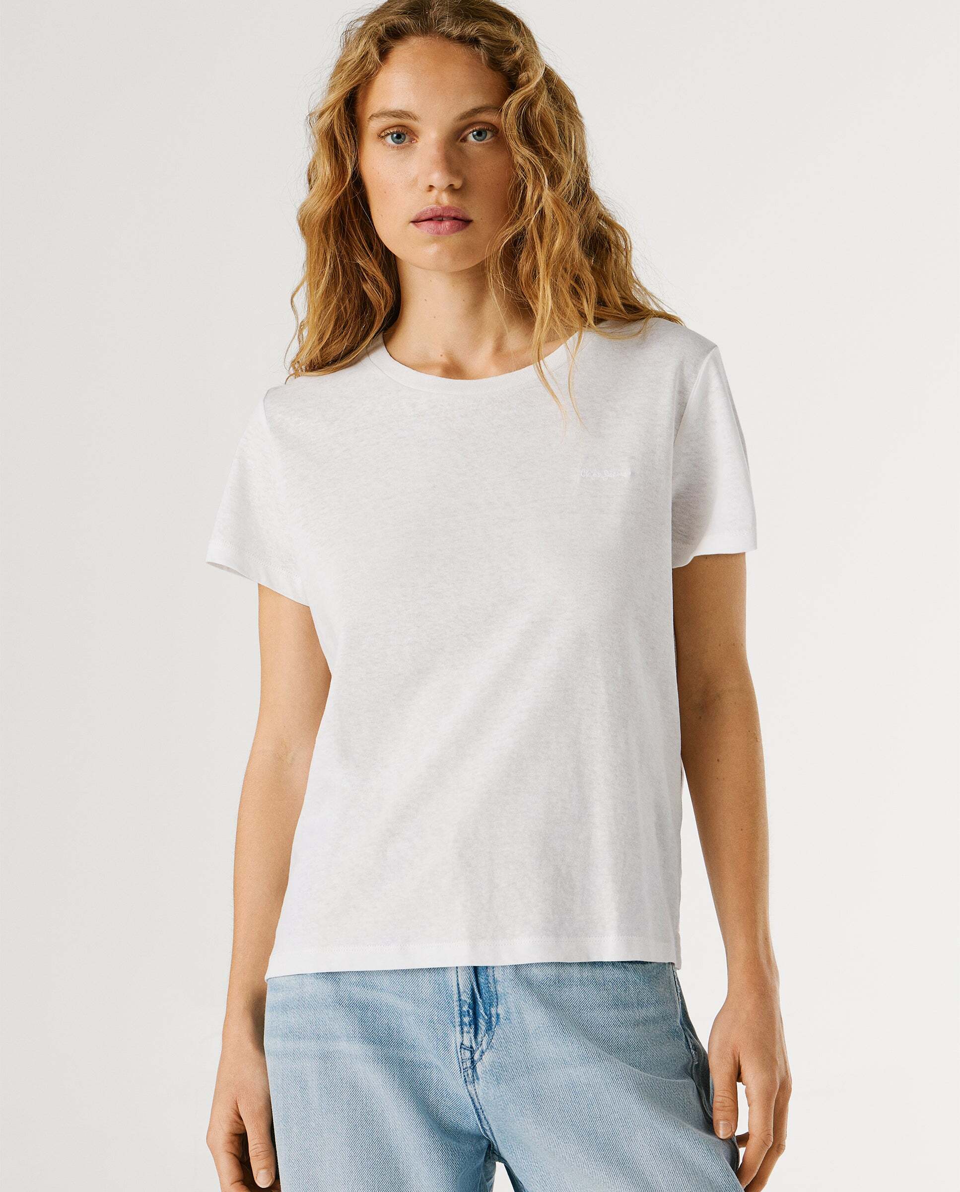 Camiseta de lino logo bordado