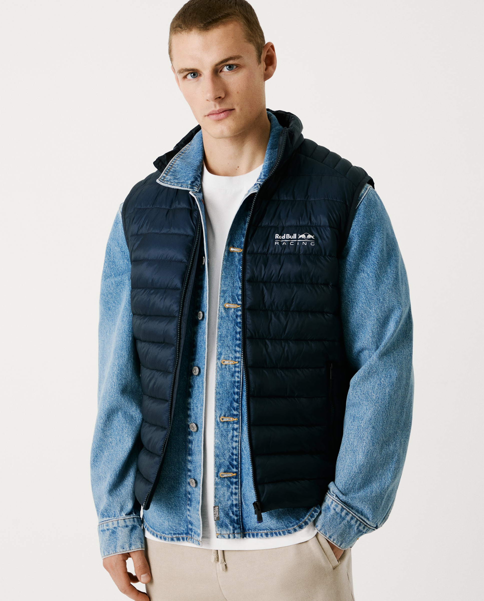 Pepe Jeans - Chaleco de hombre guateado con cierre de cremallera.