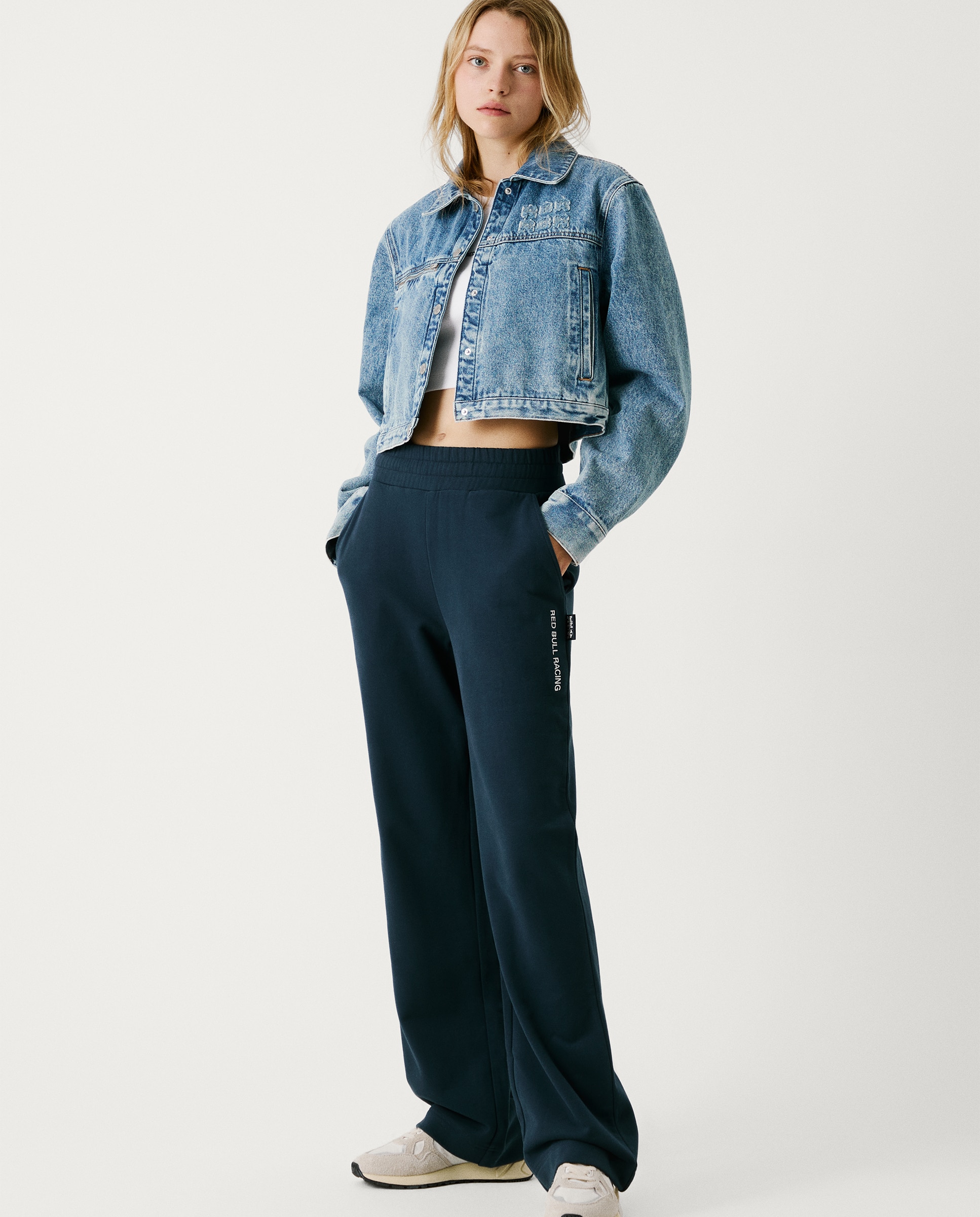 Pepe Jeans - Jogger de mujer en felpa con cintura elástica Red Bull Racing.