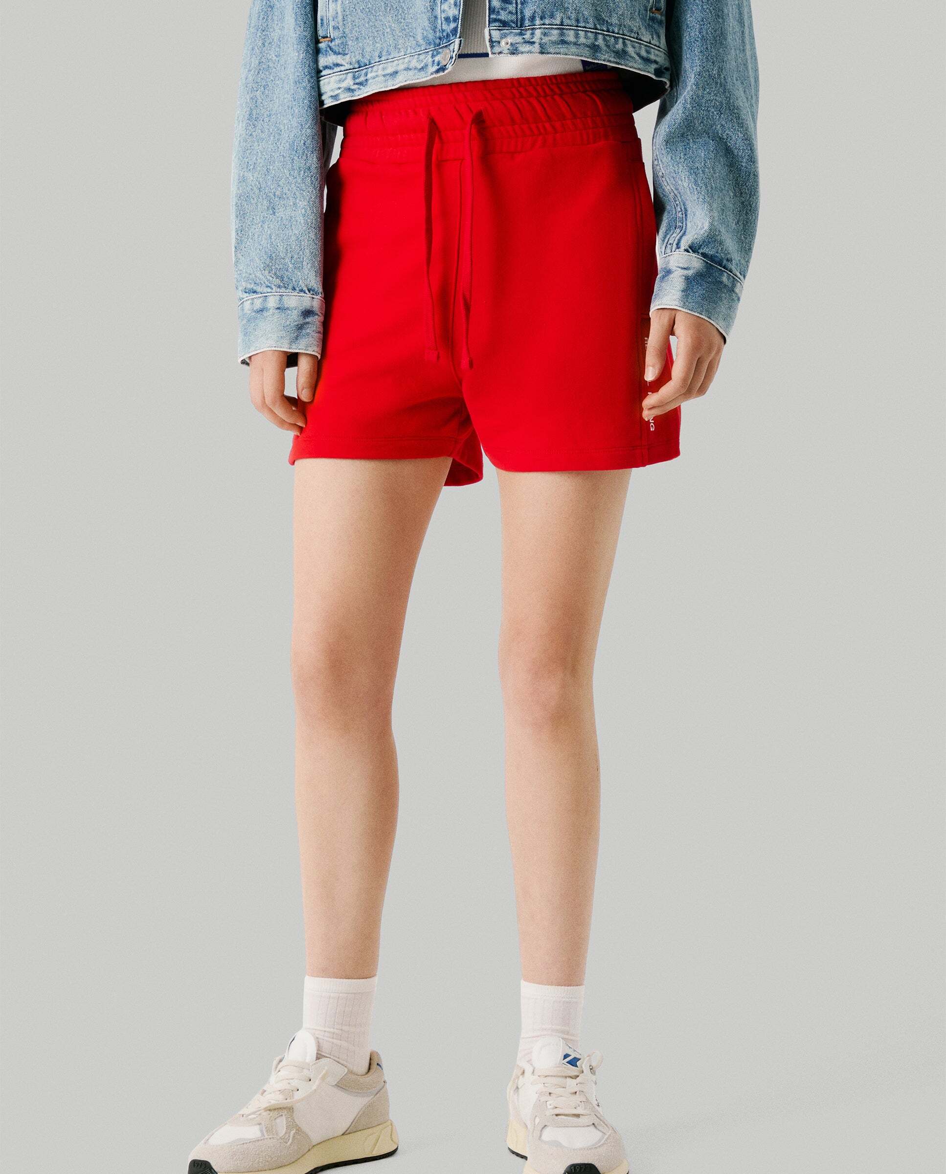 Pepe Jeans - Shorts de mujer felpa cintura ajustable red bull racing.
