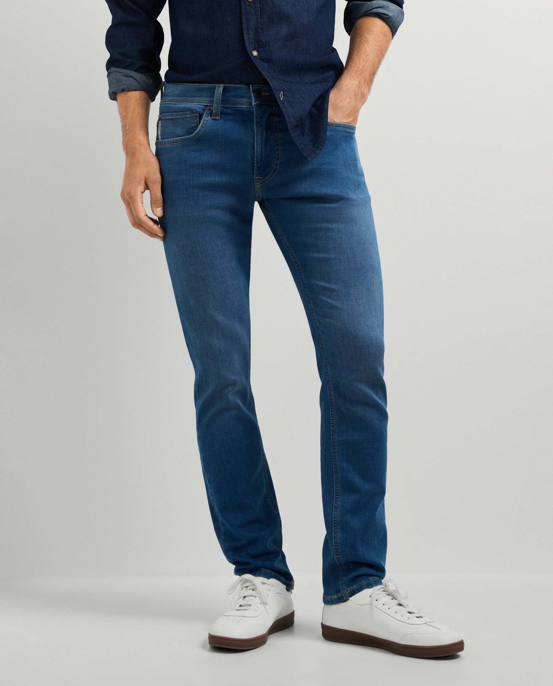 Vaquero de hombre Track fit slim con efecto desgastado - Pepe Jeans - Blanco Blanco-2