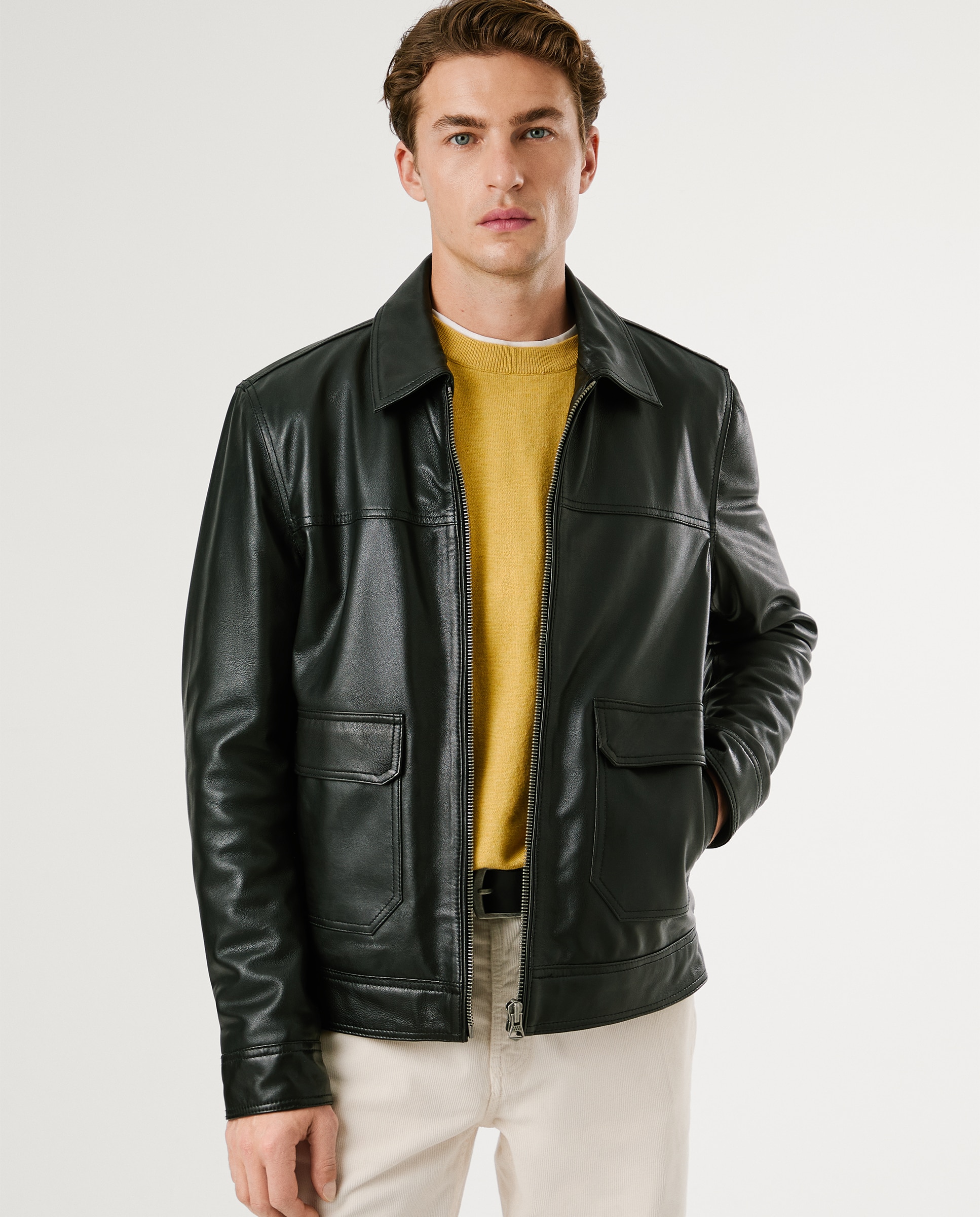 Cazadora de hombre 100% piel cordero con cuello camisero