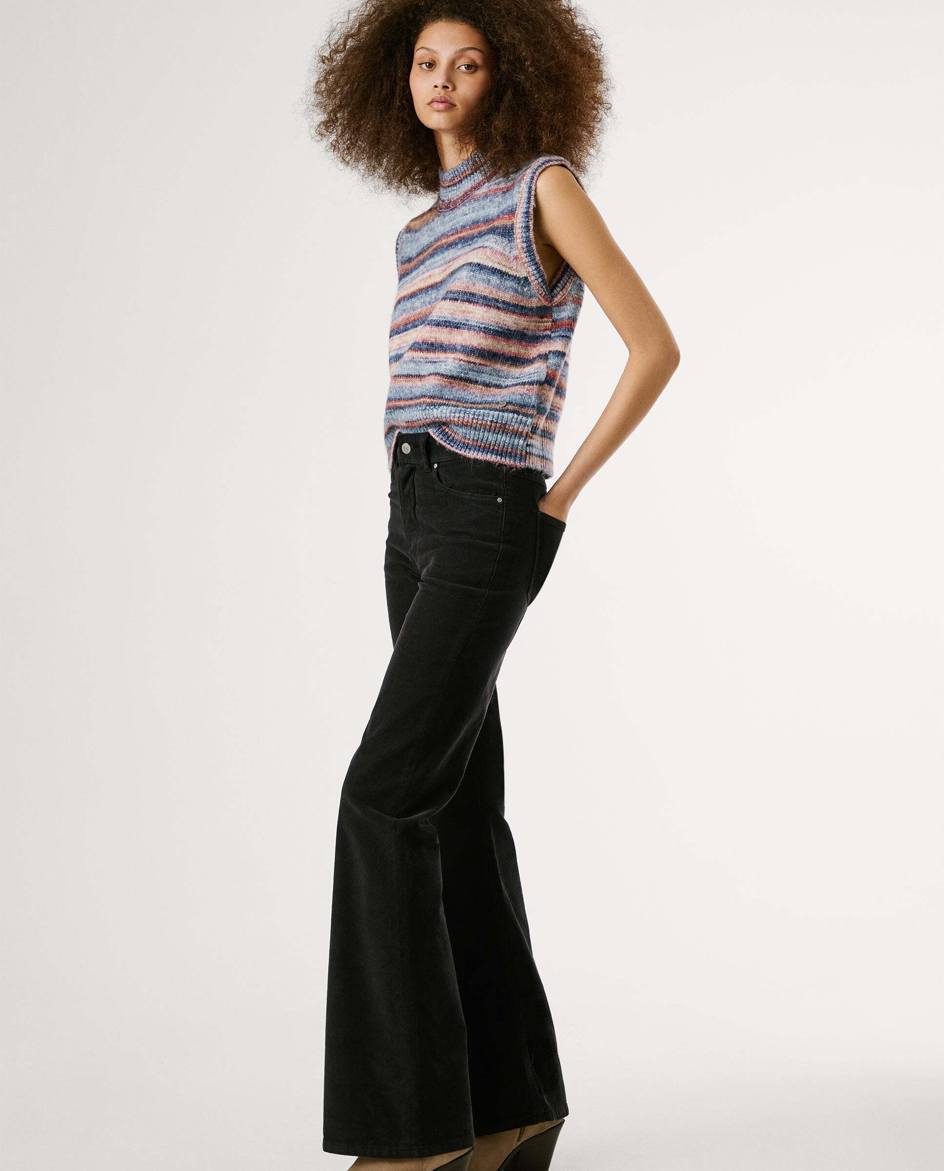 Willa - Pepe Jeans - pantalon cinco bolsillos pana fit flare - Negro Negro-3