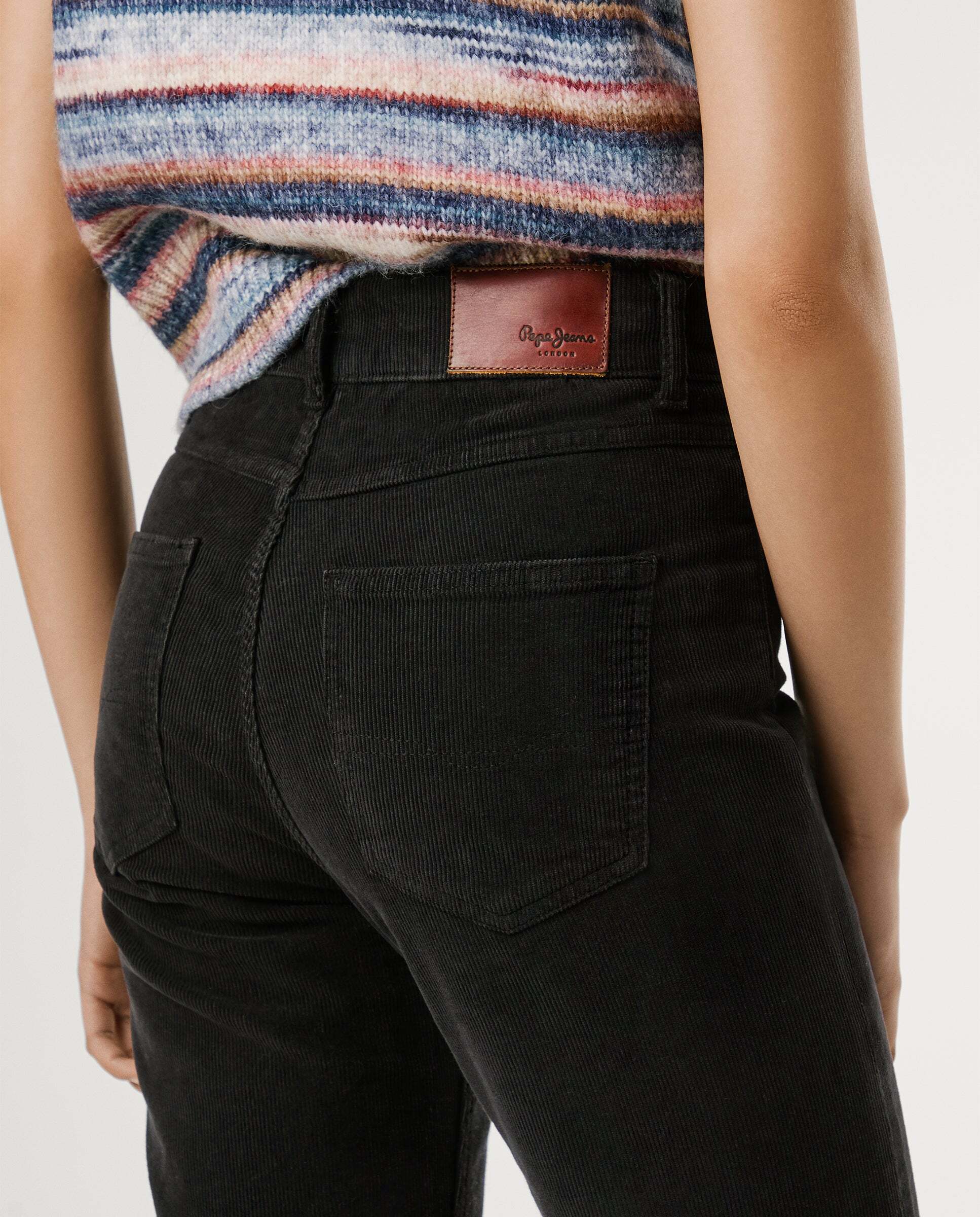 Willa - Pepe Jeans - pantalon cinco bolsillos pana fit flare - Negro Negro-6