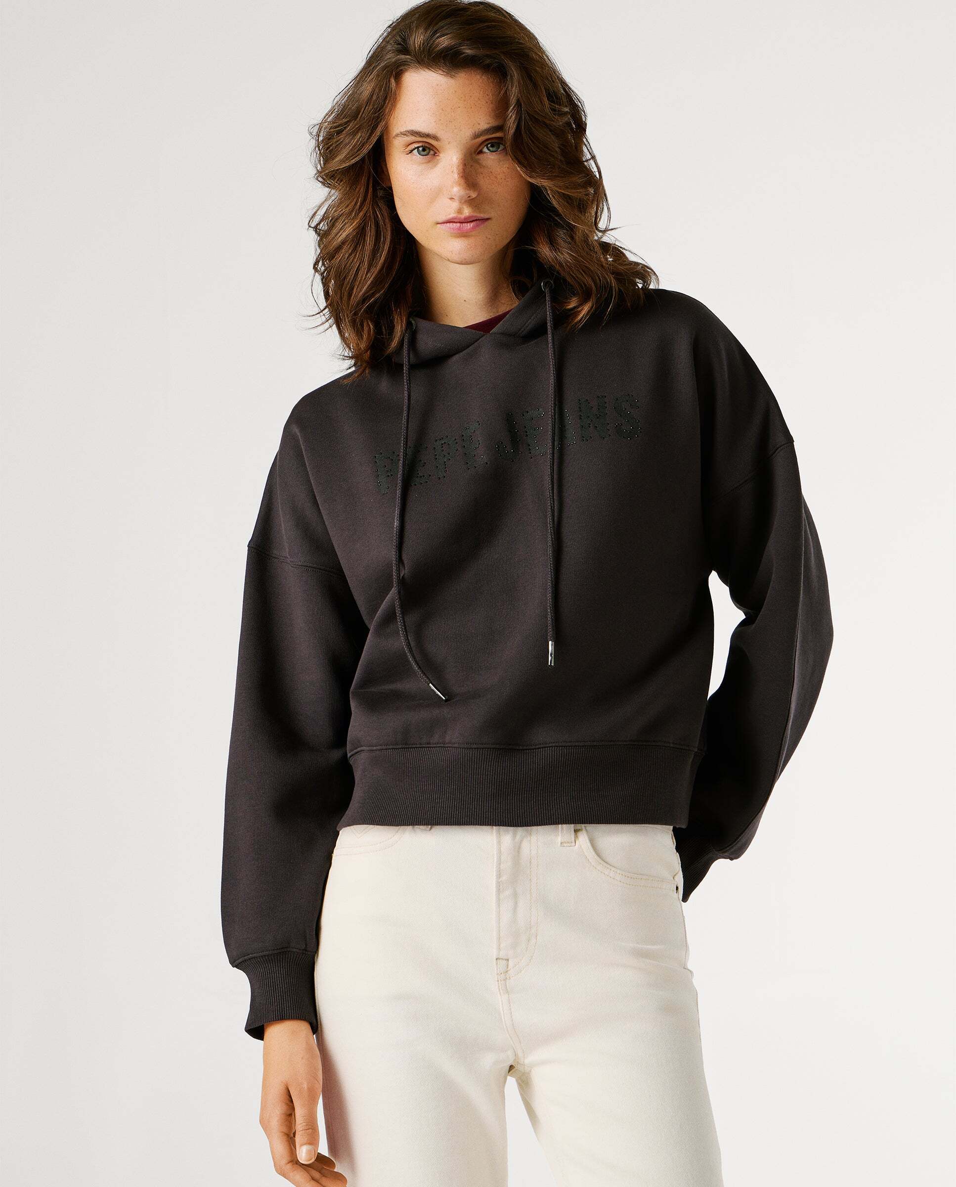 Pepe Jeans - Sudadera de mujer capucha con logo strass.