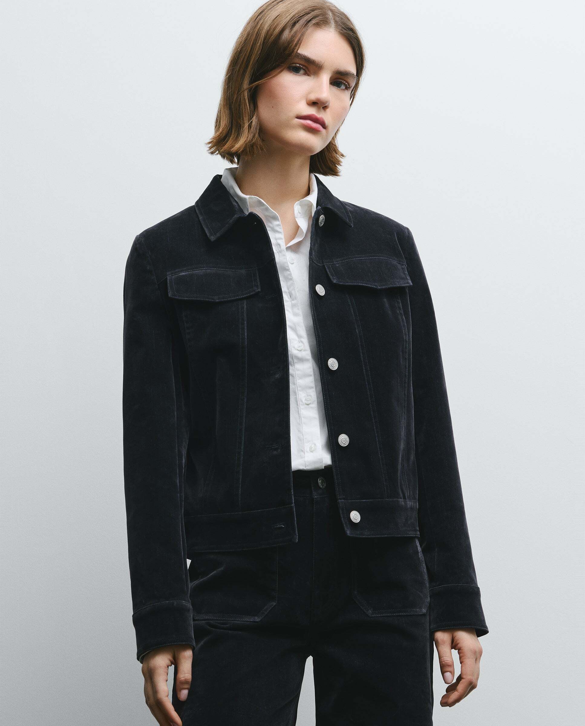Pepe Jeans - W11 - cazadora de mujer en terciopelo.