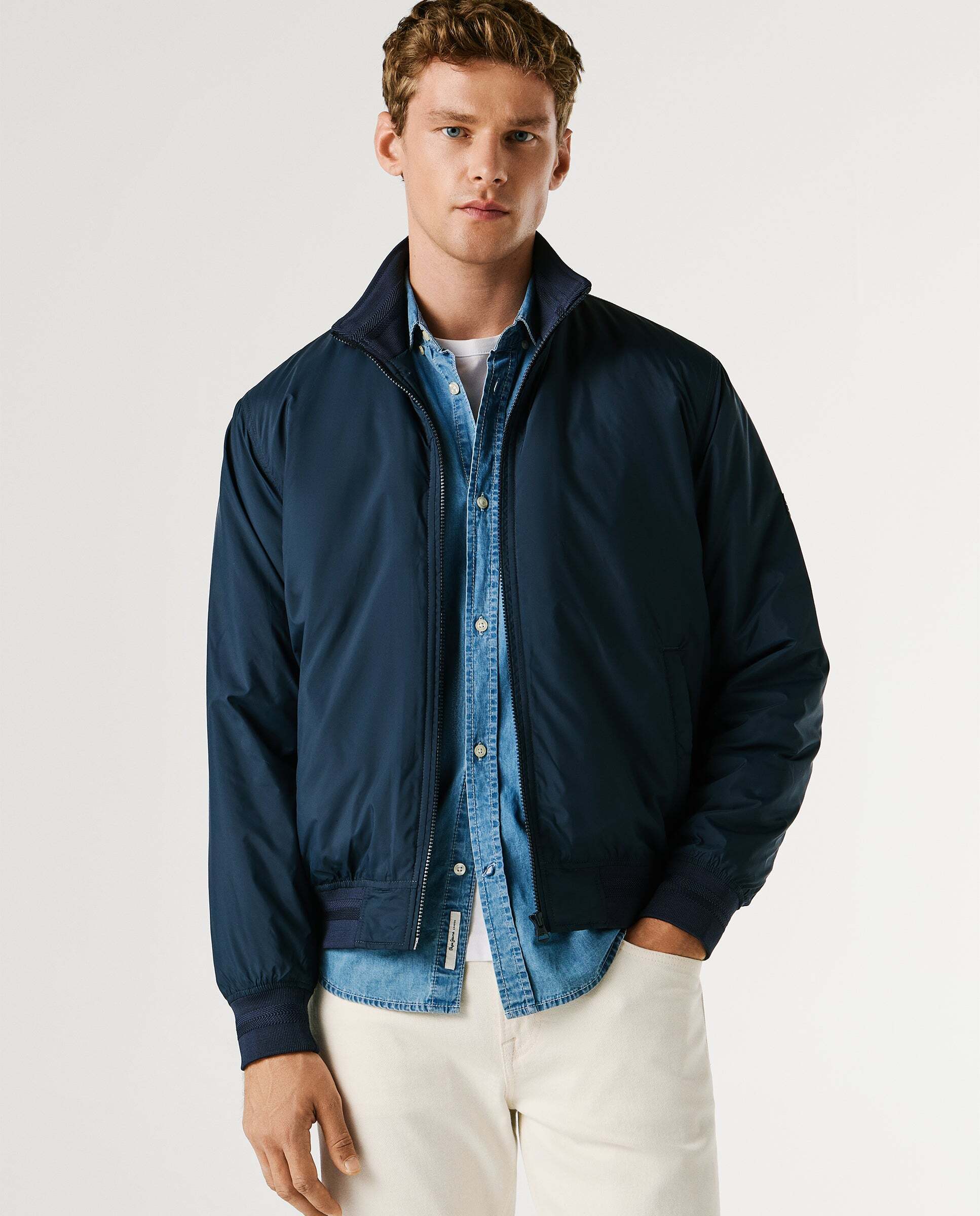 Pepe Jeans - Chubasquero de hombre harrington cuello alto.