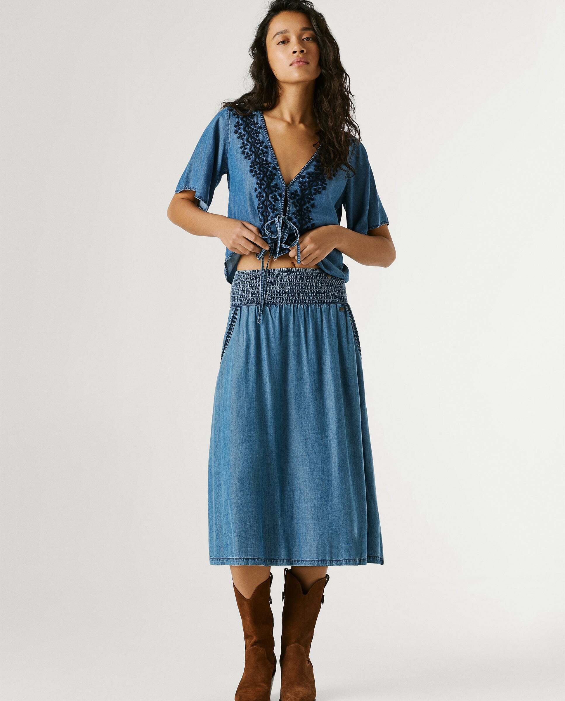 Pepe Jeans - Falda midi de mujer chambray.