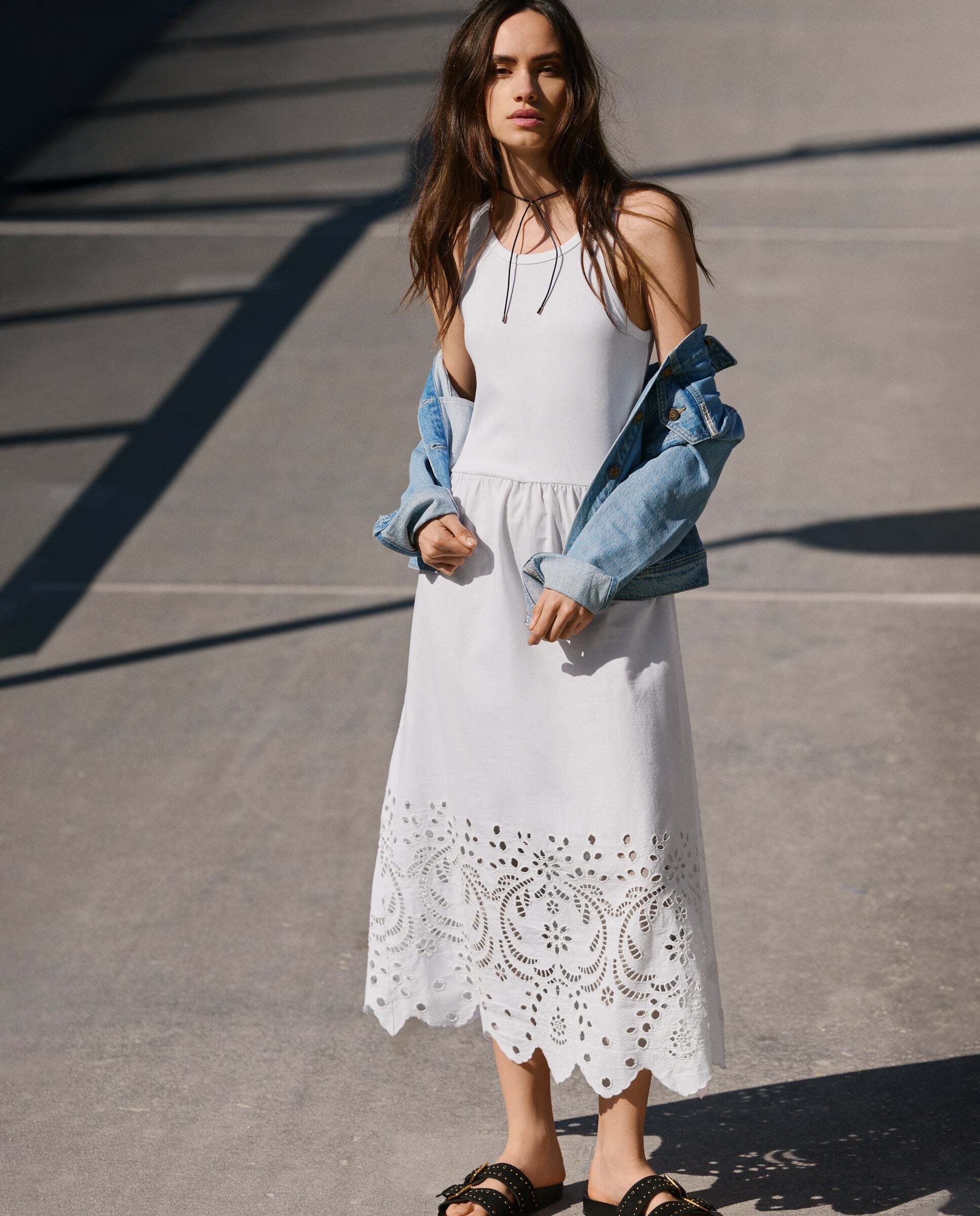 Pepe Jeans - Vestido largo de mujer detalles calados.