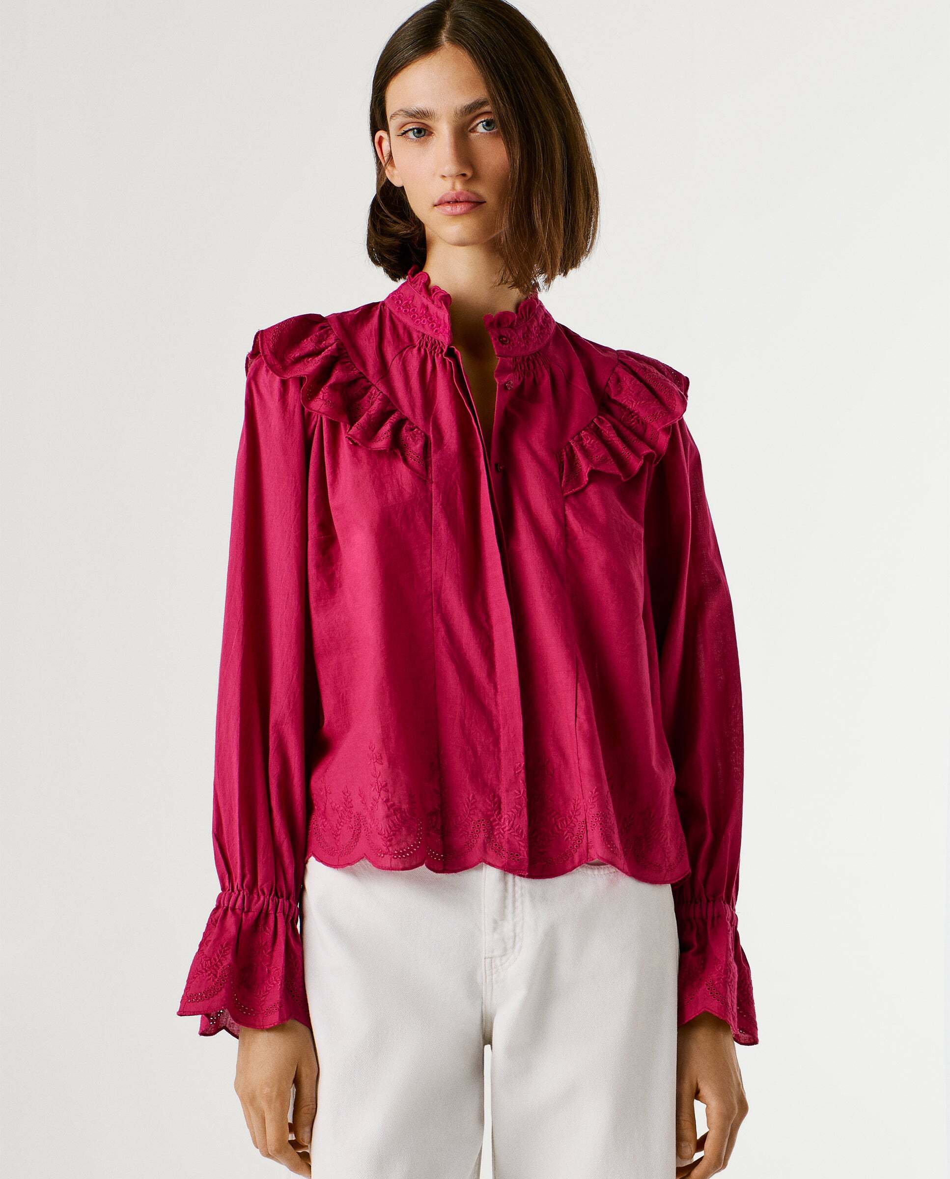 Imagen 0 de Blusa de mujer de mujer fluida con volantes Rosa